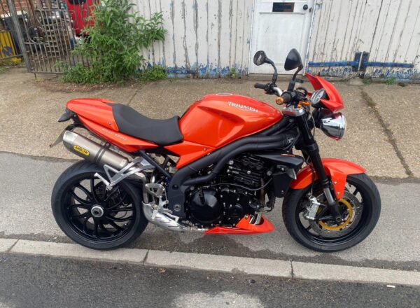 2010 Triumph Speed Triple 1050